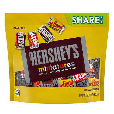 HERSHEY'S Miniatures Assorted Chocolate Candy Share Pack, 9.3 oz