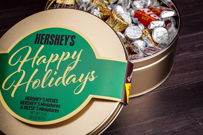 Image of HERSHEY'S Assortment Gift Tin with Green Holiday Sleeve 2 lbs. tin Packaging