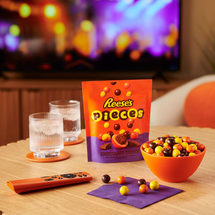 Image of REESE'S PIECES Chocolate Cookie and Peanut Butter in a Crunchy Shell Candy Bag, 7.6 oz Packaging