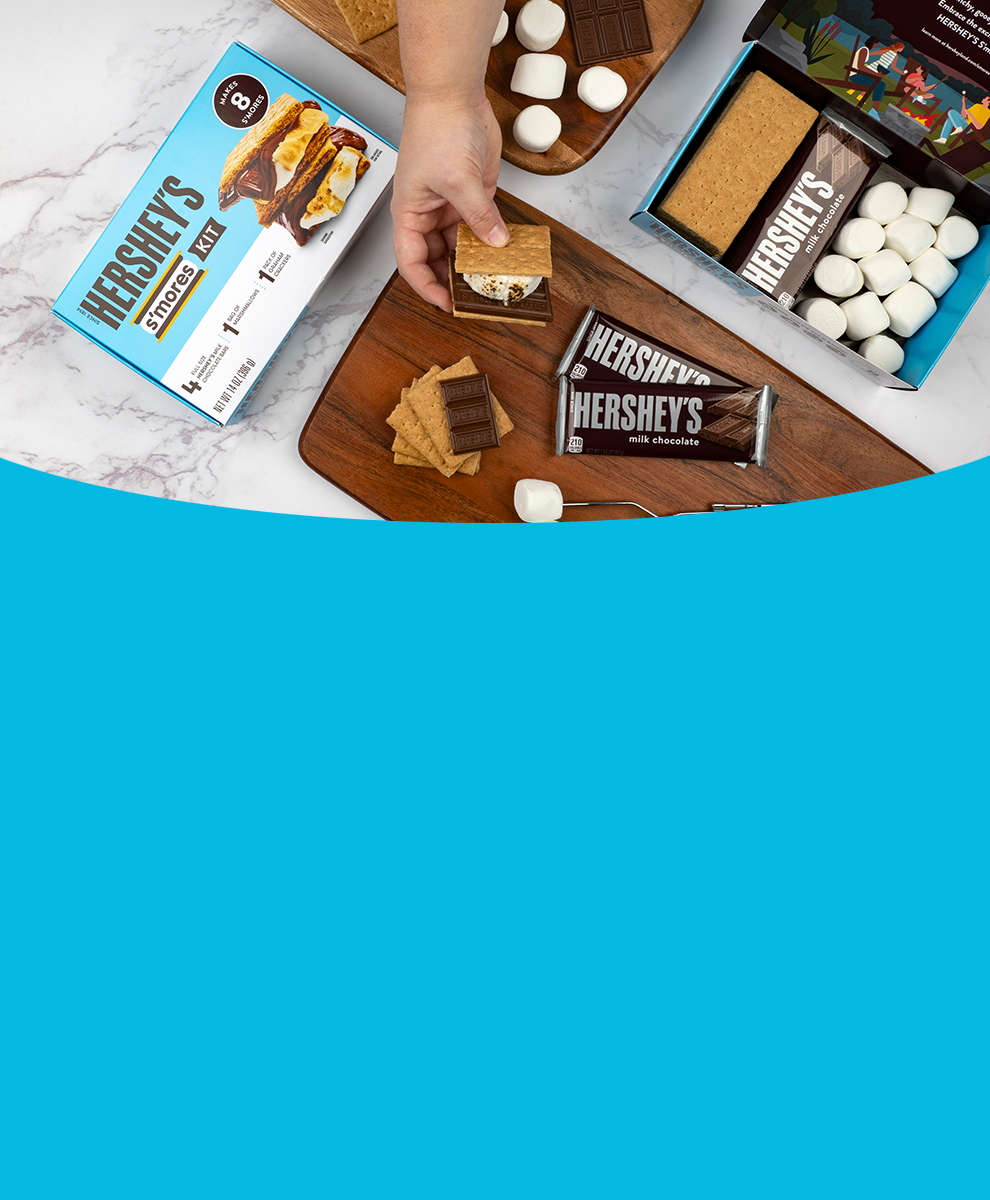 HERSHEY'S S'mores kit on a wooden serving tray
