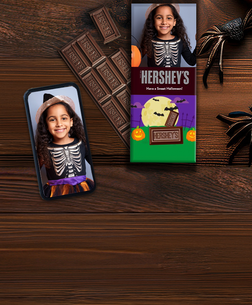 HERSHEY'S Bar with chocolate pieces for halloween season