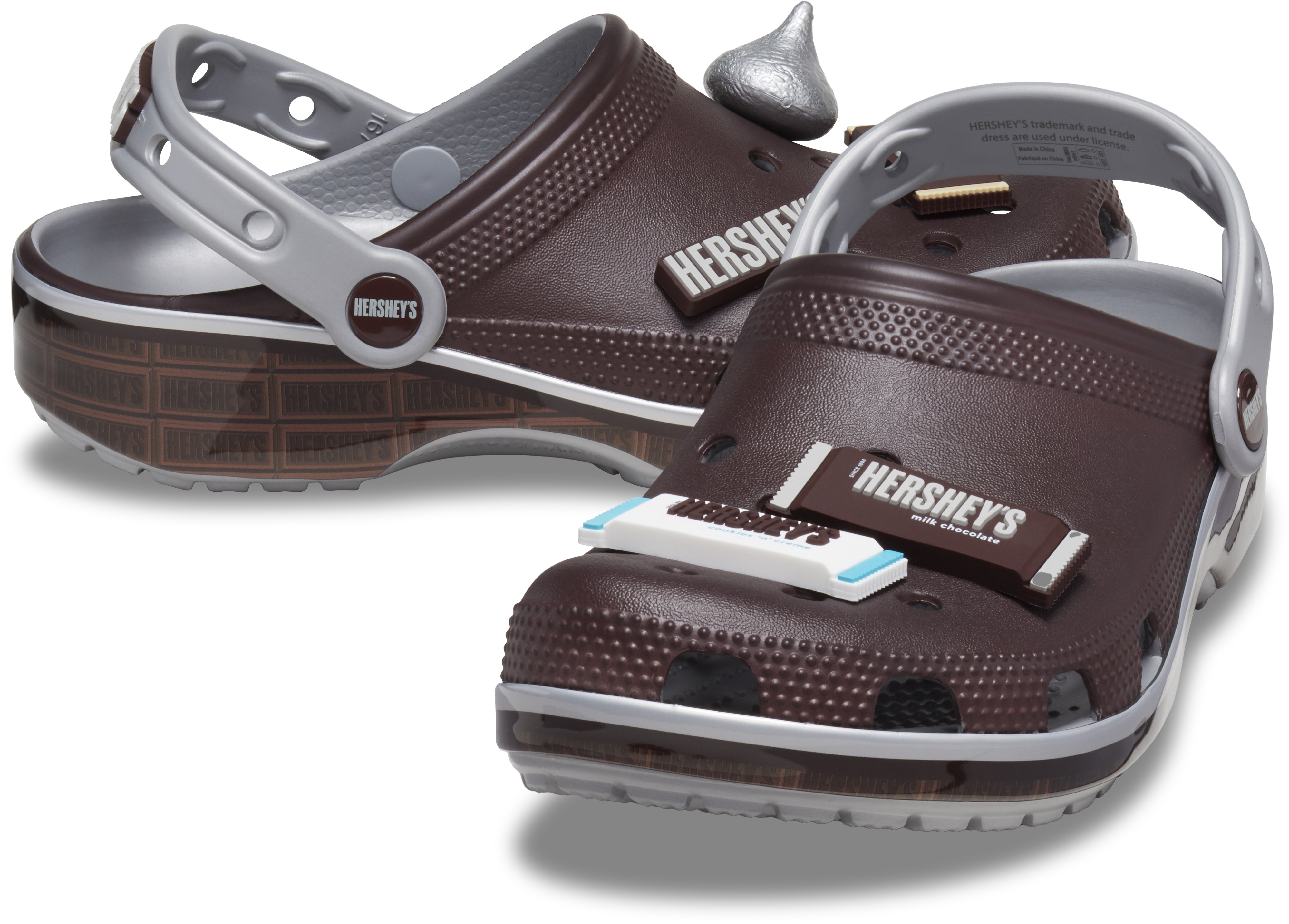 Crocs with different colored straps hot sale