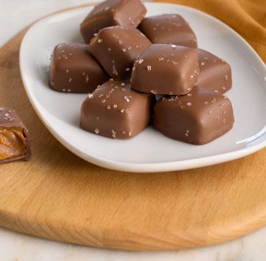 HERSHEY'S Caramels displayed on a plate